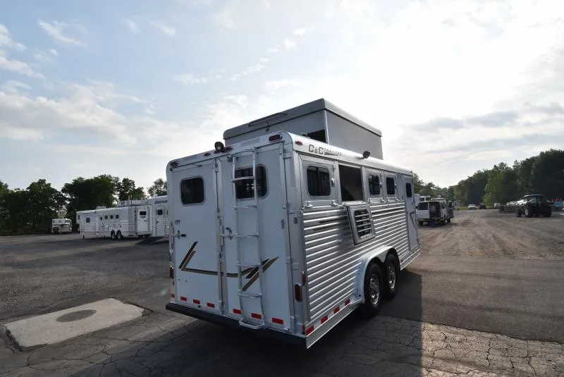 2008 C and C Trailers 4 Horse Bumper Horse Trailer - Image 10