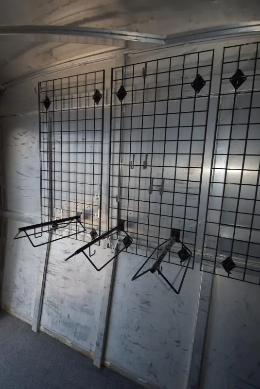 2008 C and C Trailers 4 Horse Bumper Horse Trailer - Image 8