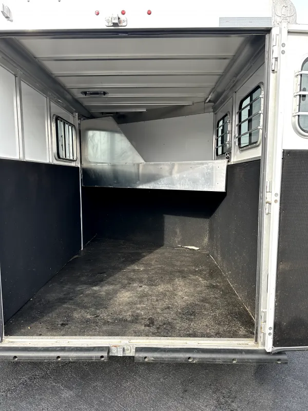 2021 Titan 2 Horse Trailer - Image 9